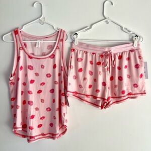 Pajama Set Women’s Tank & Shorts Lounge Sleepwear Pink Lip Print
